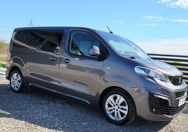 świętokrzyskie Peugeot Traveller cena 127920 przebieg: 130000, rok produkcji 2017 z Kielce